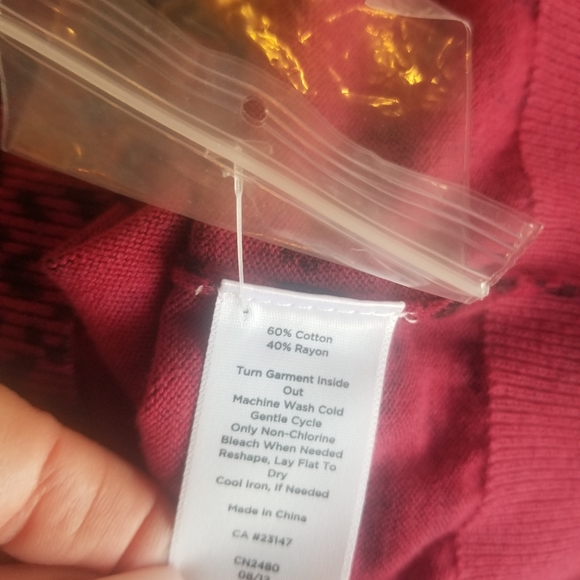 New button down sweater Talbots - Picture 5 of 6